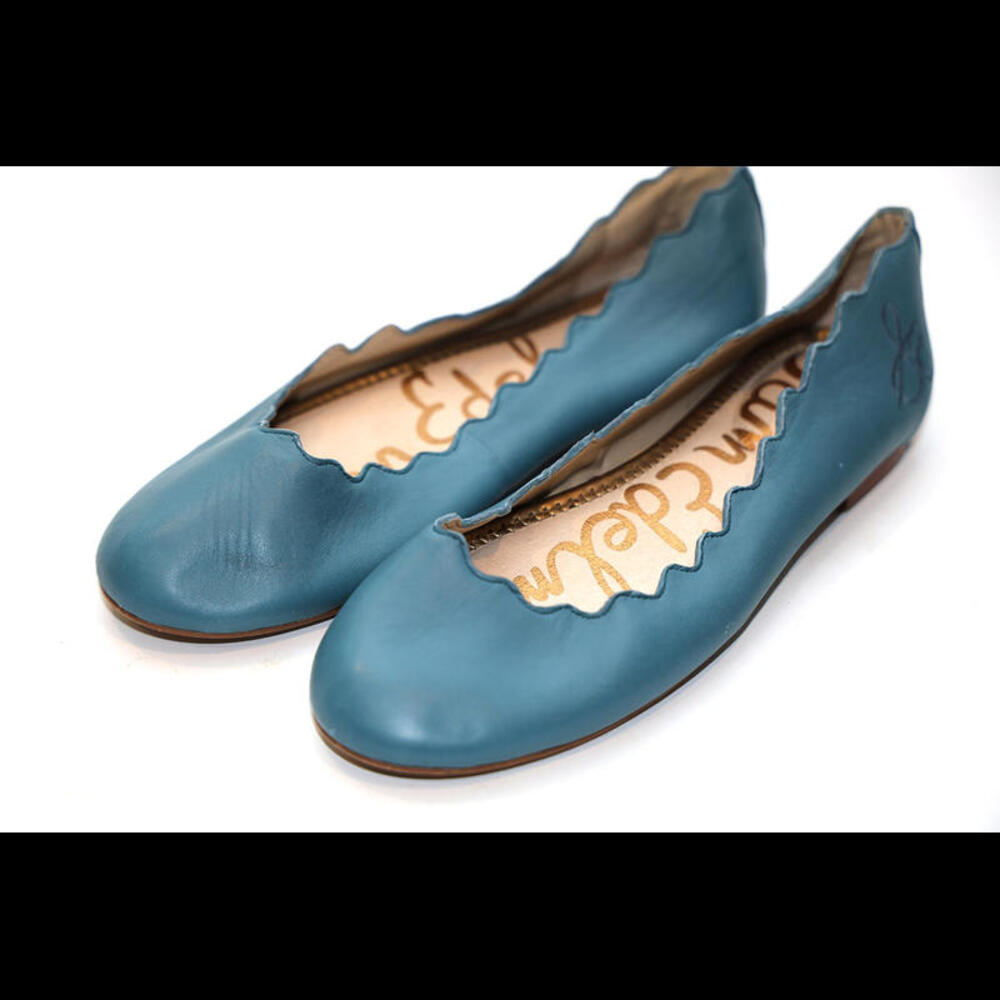 Chic Sam Edelman Teal Scalloped Flats Size EU 37 US 7M Excellent Condition